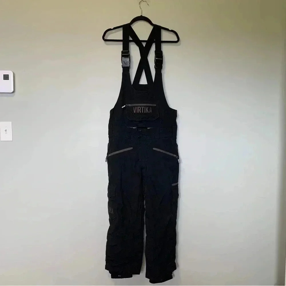 Virtika black  ski suit